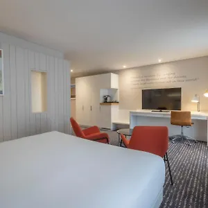 The Morrison Dublin, Curio Collection By Hilton מלון