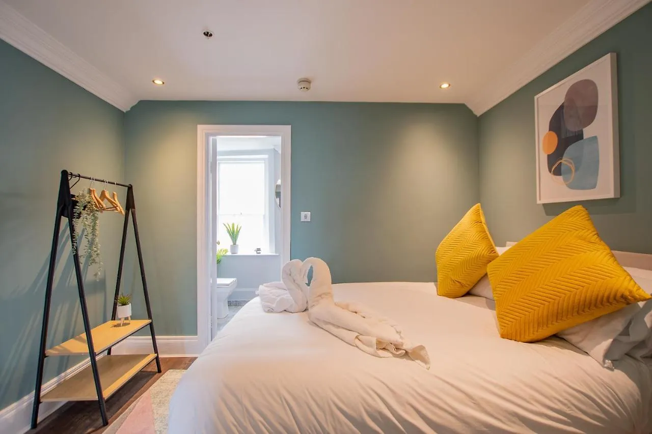 Feriehus The Yellow Door By Shortstays Dublin