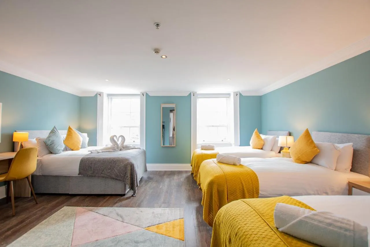 The Yellow Door By Shortstays Dublin 0*,